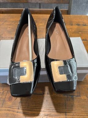 ERIJUNOR  Women Comfort Low Heel Closed Toe Wedding Evening Shoes